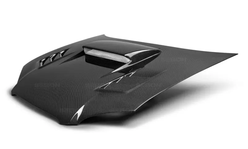 Seibon 04-05 Subaru Wrx/Sti Cwii Carbon Fiber Hood 1