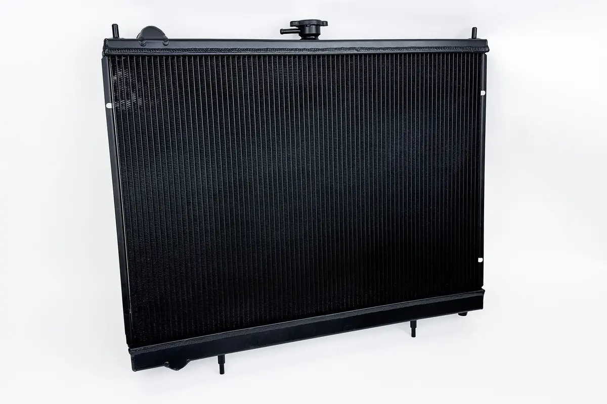 R34 Skyline Gt-R High-Performance All-Aluminum Radiator - Black 1