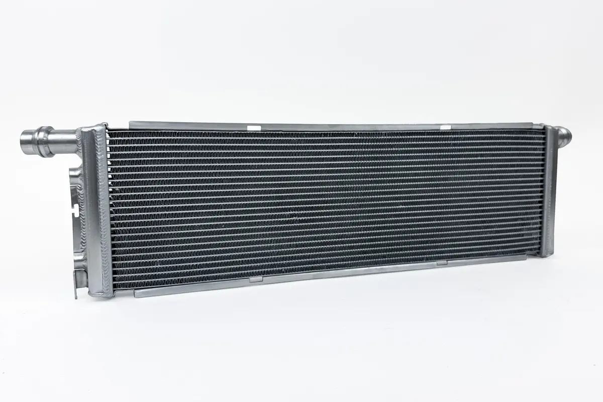Porsche 992 911 High-Performance All-Aluminum Radiator (Center) 1