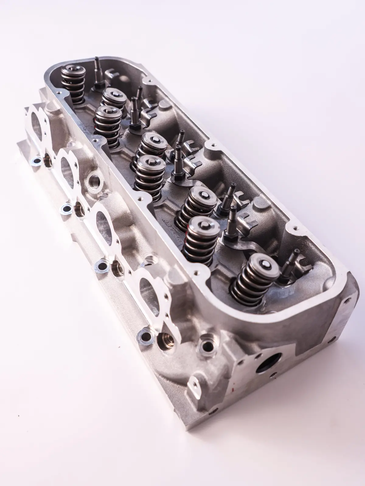 Vortec 8100 8.1L / 496 Engine Raylar Big Power Cnc Aluminum Cylinder Heads 1