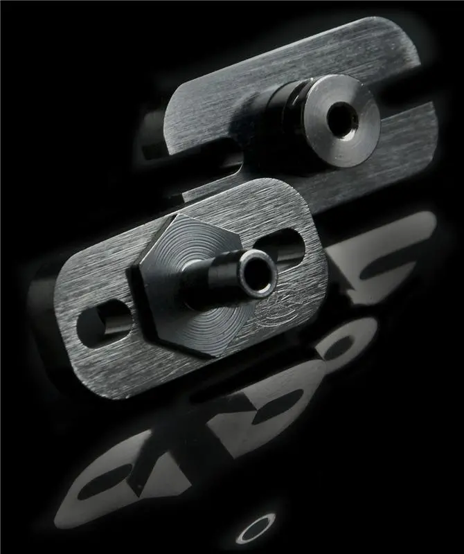Weapon R 90+ Subaru (1.8-2.5L) / 86-05 Nissan (1.5-2.0L) / 86-05 Mazda (1.6-3.0L) Fuel Rail Adapter 1