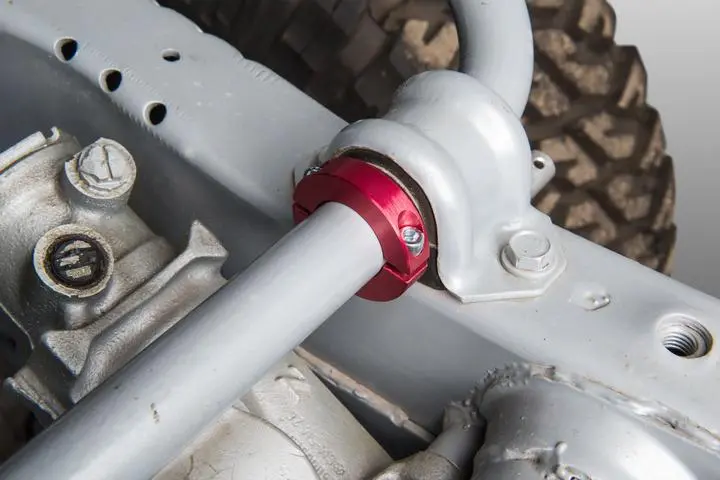 Sway Bar Clamp Kit 1